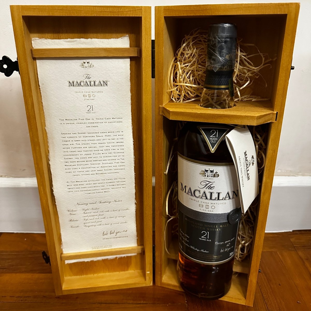 C10108 - Macallan 21YO, 2013 Bottled, Fine Oak - Triple Cask Matured, 43% (WB88.47) -