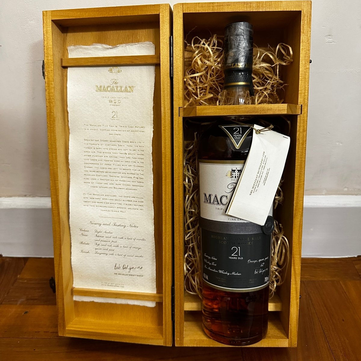 C10109 - Macallan 21YO, 2013 Bottled, Fine Oak - Triple Cask Matured, 43% (WB88.47) -