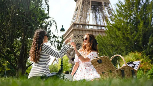 巴黎酷熱突破41度！當局發布限時「禁酒令」防範脫水與中暑 | Paris bans public drinking due to heatwave
