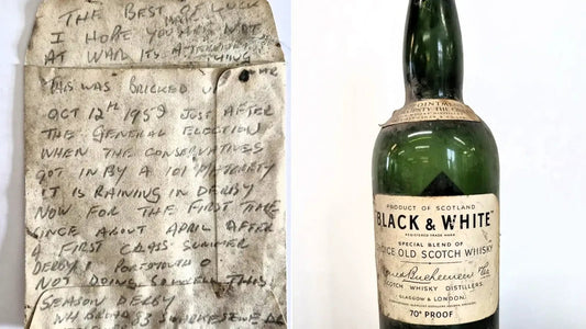 英國古蹟樓梯底驚現67年前Black & White威士忌與手寫時光膠囊 | 67-year-old message found with Scotch bottle under Derby staircase