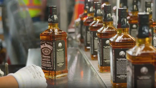 Jack Daniel’s熱銷之謎：為何這款威士忌價格親民？