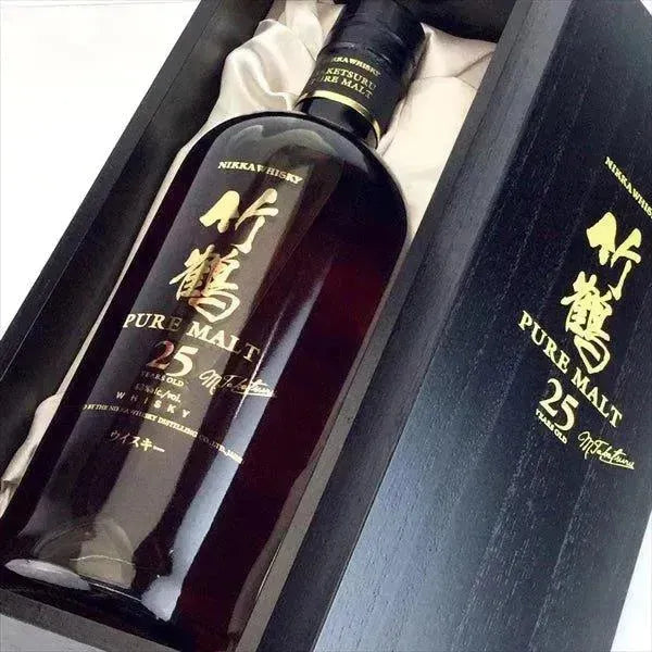 竹鶴25 - 25YO, Pure Malt, 43% - Japanese Whisky