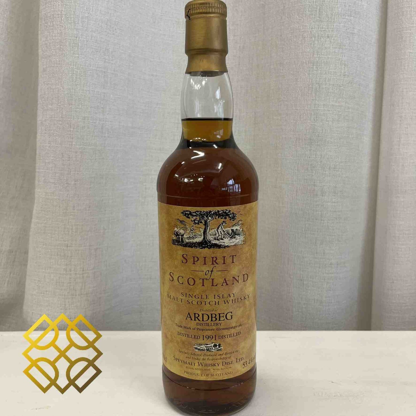 Gordon &amp; MacPhail Ardbeg  Type : Single Malt Whisky Vintage : 1991 stand