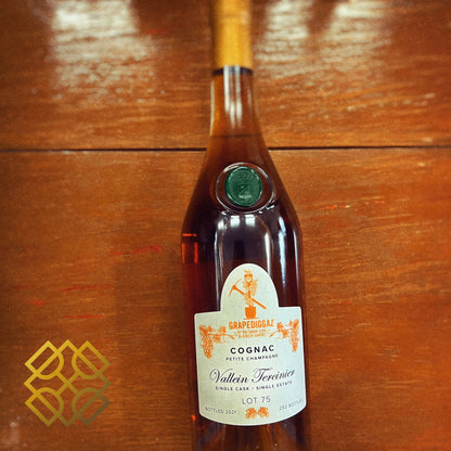 우 드람 클랜 발렌 테르시니에 - 46년 숙성, 1975-2021, 로트 75 그레이프디가즈, 코냑, 51.7% (WF90)