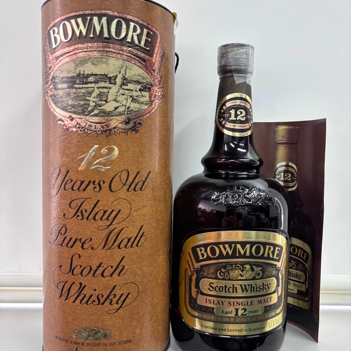 C10079 - Bowmore 12YO, 1980, Dumpy Brown Bottle - Gold label, 43% (WB89.28) - 