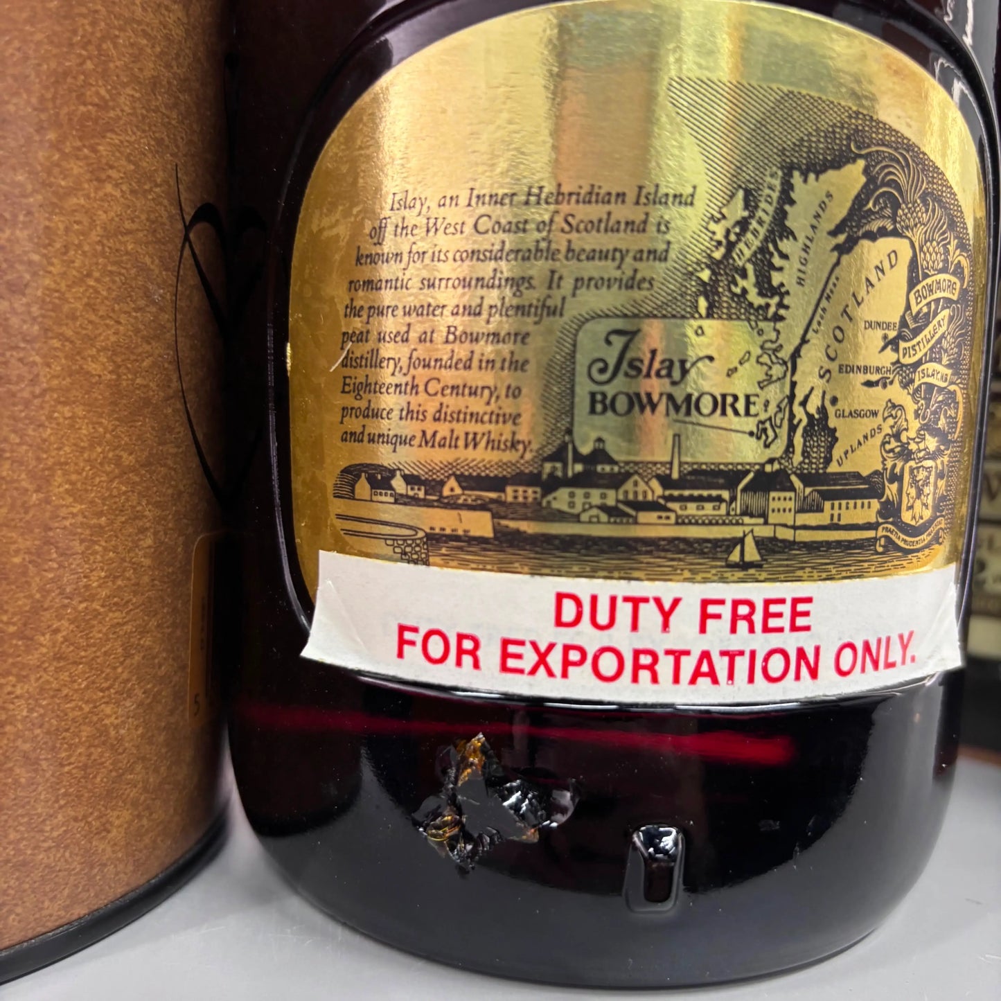 C10079 - Bowmore 12YO, 1980, Dumpy Brown Bottle - Gold label, 43% (WB89.28) - 