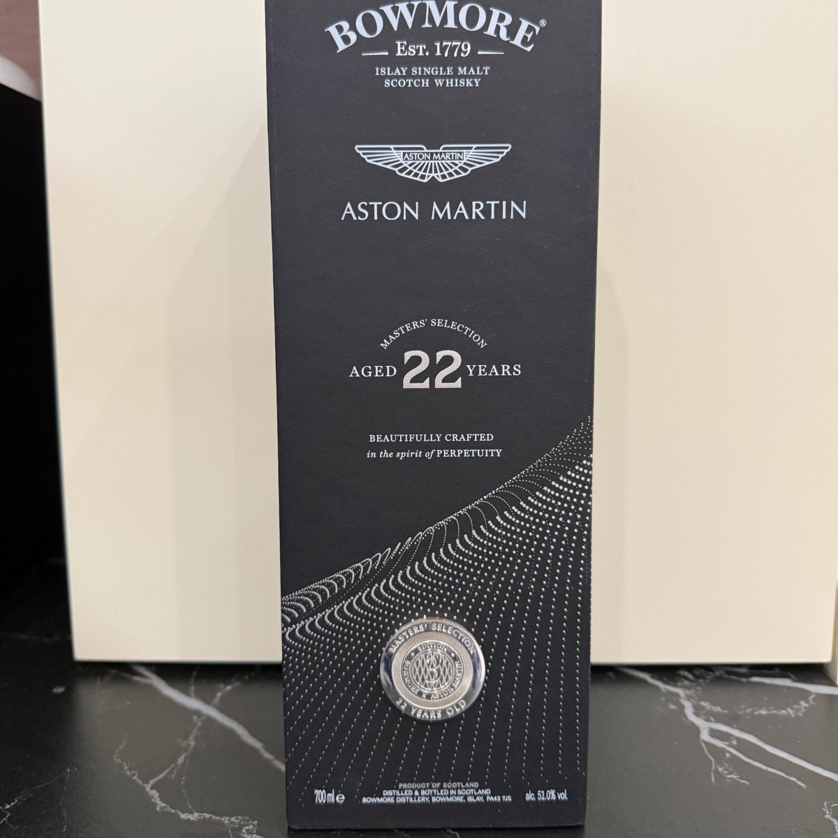 ボウモア22年 アストンマーティン #3 BOWMORE ボウモア 22年 アストンマーチン 700ml – お酒の通販なら