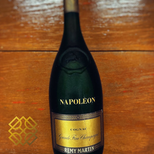 Rémy Martin Napoleon, Early 1970s version, 40% - Cognac
