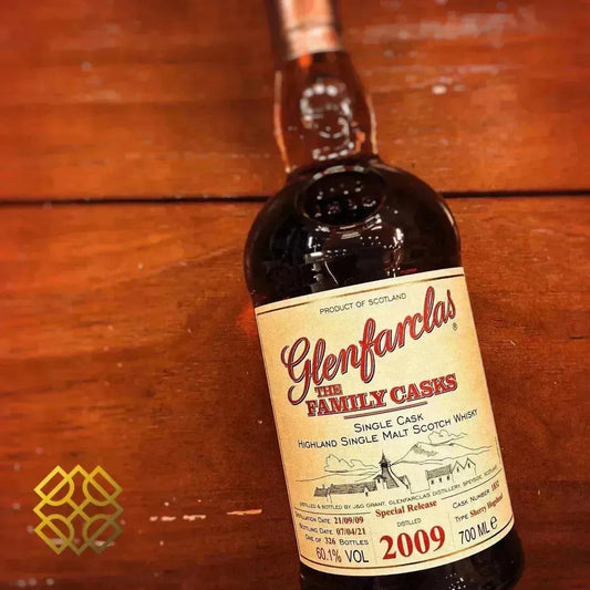 Glenfarclas - Family Casks 11YO, #1832, 60.1% - Scotch Whisky