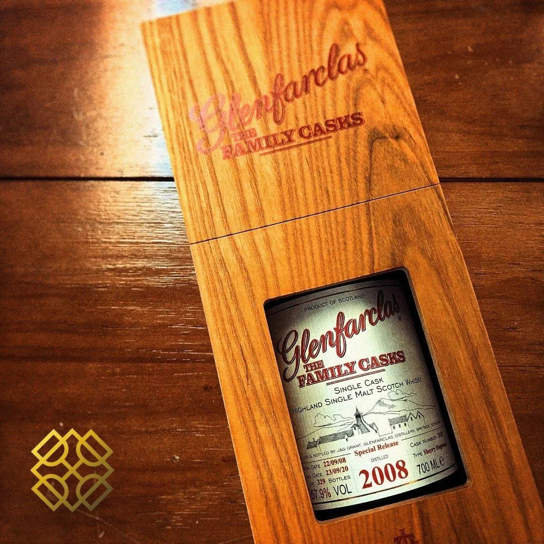 Glenfarclas - Family Casks 12YO, #2438, 57.9% - Scotch Whisky